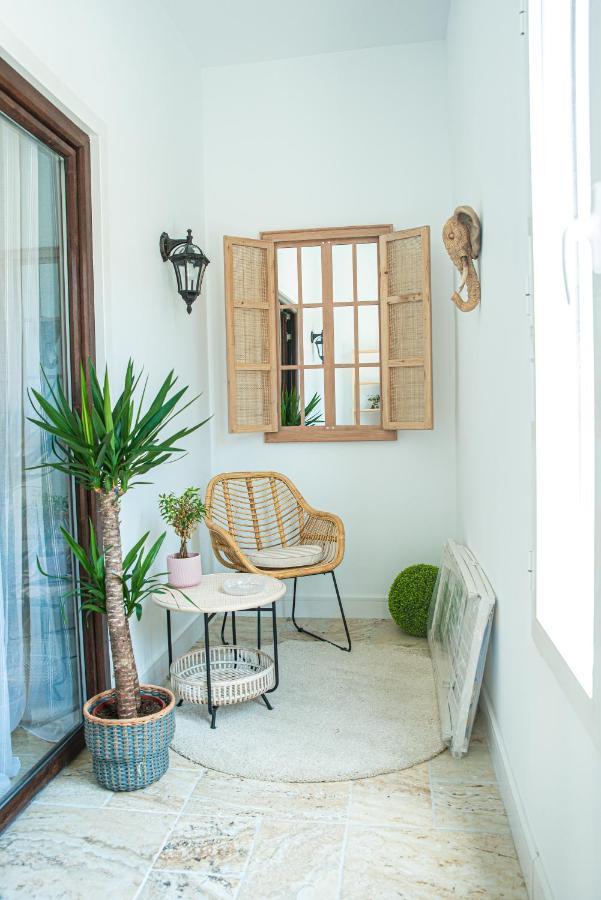 Laura Apartment Puerto Valencia Buitenkant foto